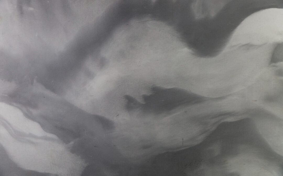 ¿Humo gris del escape? Descubre qué significa y cómo actuar
